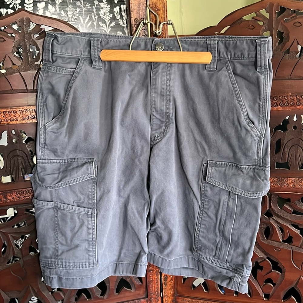 Like new Carhartt cargo shorts